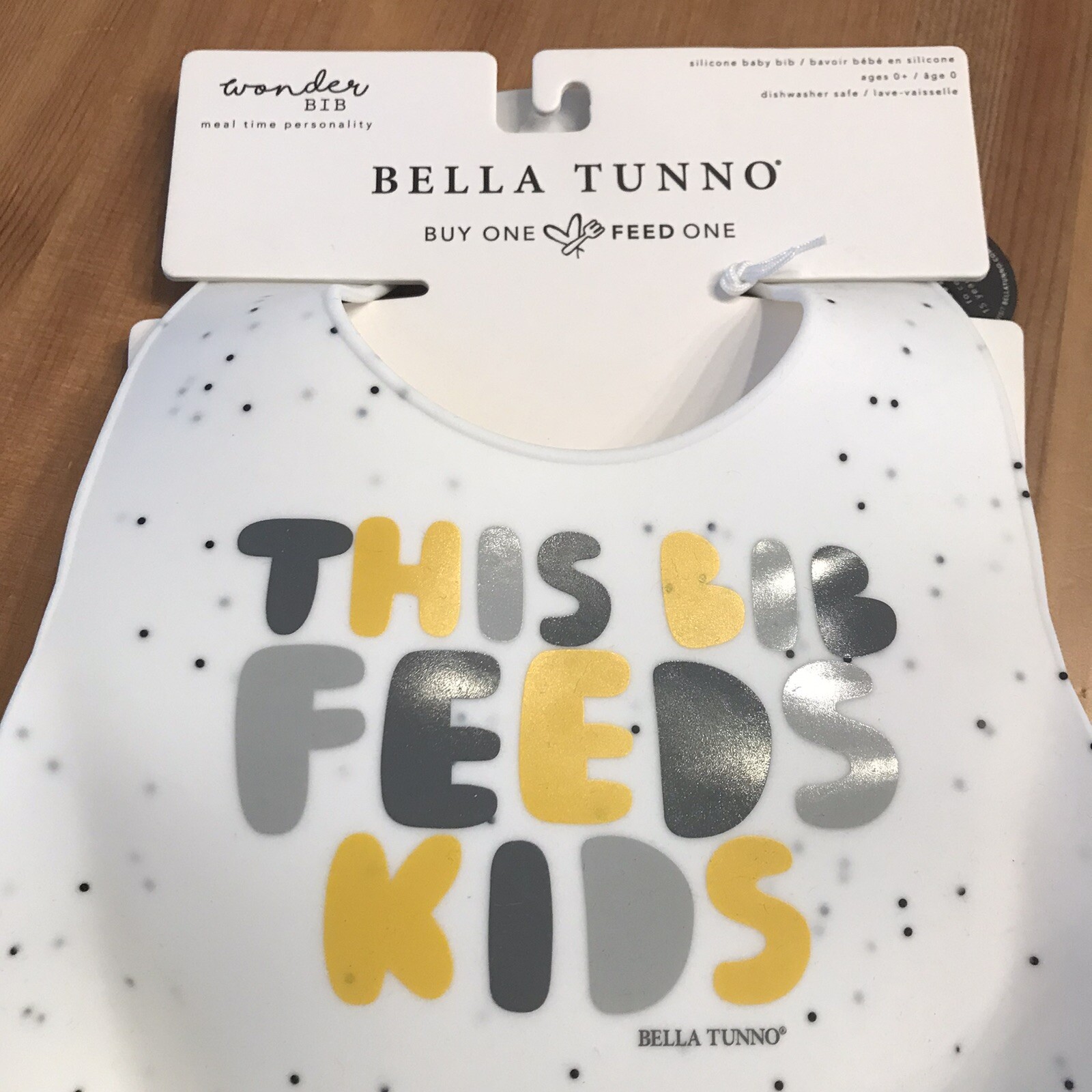 Bella Tunno Silicone Wonder Bib & Wonder Spoons Set Dishwasher Safe