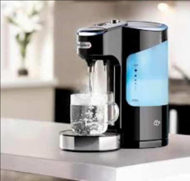 Breville VKJ318 HotCup with Variable Dispense Kettle Gloss Black for