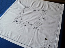 Handarbeit Richelieu Hohlsaum Mitteldecke mit Blütenkranz ungebraucht 80 x 80