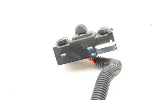 1999-2000 Lincoln Navigator Passenger Right Front Seat Switches - Picture 4 of 12