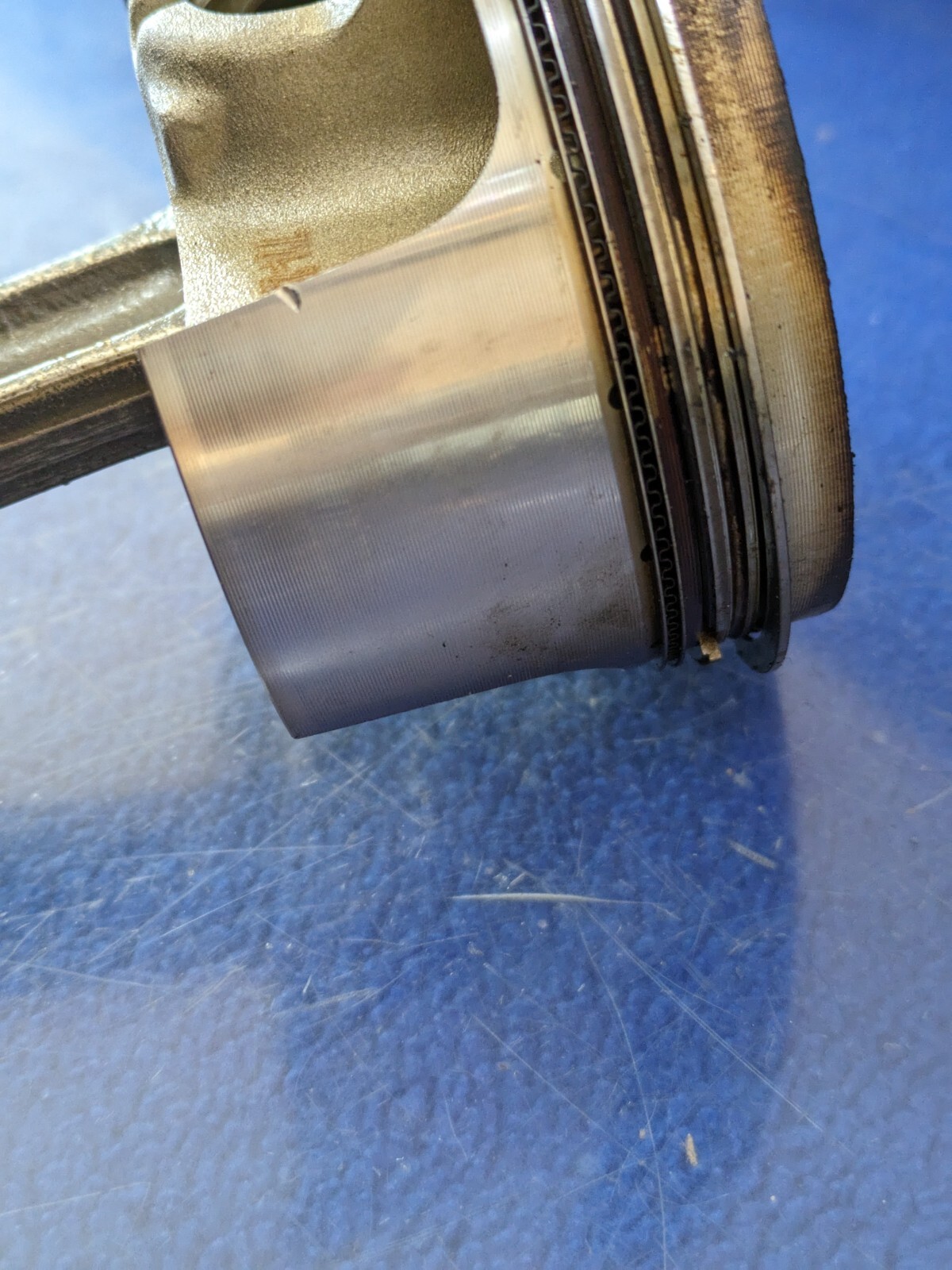 MASERATI QUATTROPORTE 4.2L ROD PISTON F136S M139 2003-2007 oem 2