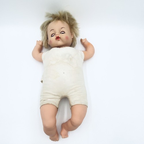 Collette Toy & Novelty Crier Doll Soft Body Vinyl Arms Legs Sleepy Eyes Vintage - Picture 8 of 17