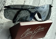 Maui Jim Breakwater MJ 510 02 Black Frame  Grey Polarized Lens Sunglasses