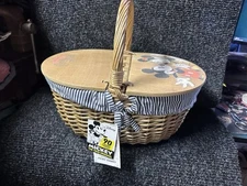 Picnic Time Mickey Mouse & Minnie Mouse Vintage Country Picnic Basket with tag