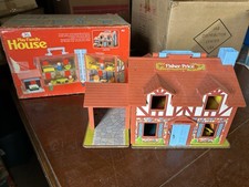 1980 VTG Fisher Price Little People Play Family Brown Tudor House #952 With Box