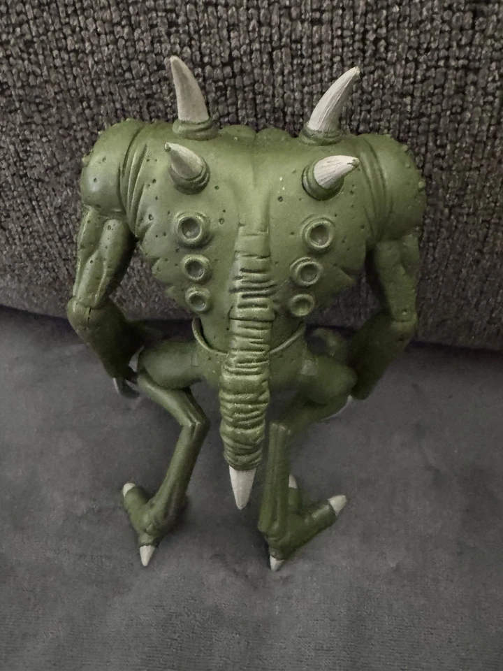 Figura de acción Dragonball Z Vintage Majin Yakon - Verde - Buen estado Foto 2 de 4