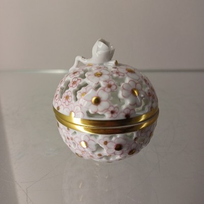 Kleine Dose HEREND 6219 APPONYI PURPLE Duftdose Blumen Goldrand