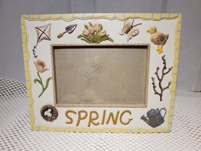Pfaltzgraff Spring 4'' X 6''  Picture Frame Free Standing Cute Chick Flowers Kite 