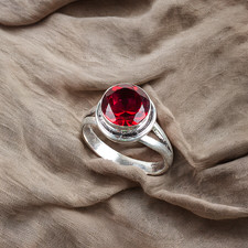 925 Sterling Silver Garnet Gemstone Beautiful Handmade Woman Gift Ring