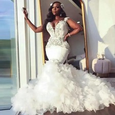 Plus Size Bridal Gowns White Mermaid Wedding Dresses Ruffle Black Sweep Train