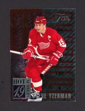 1994-95 Flair Hot Numbers Steve Yzerman Error Card NNO on back  *21888