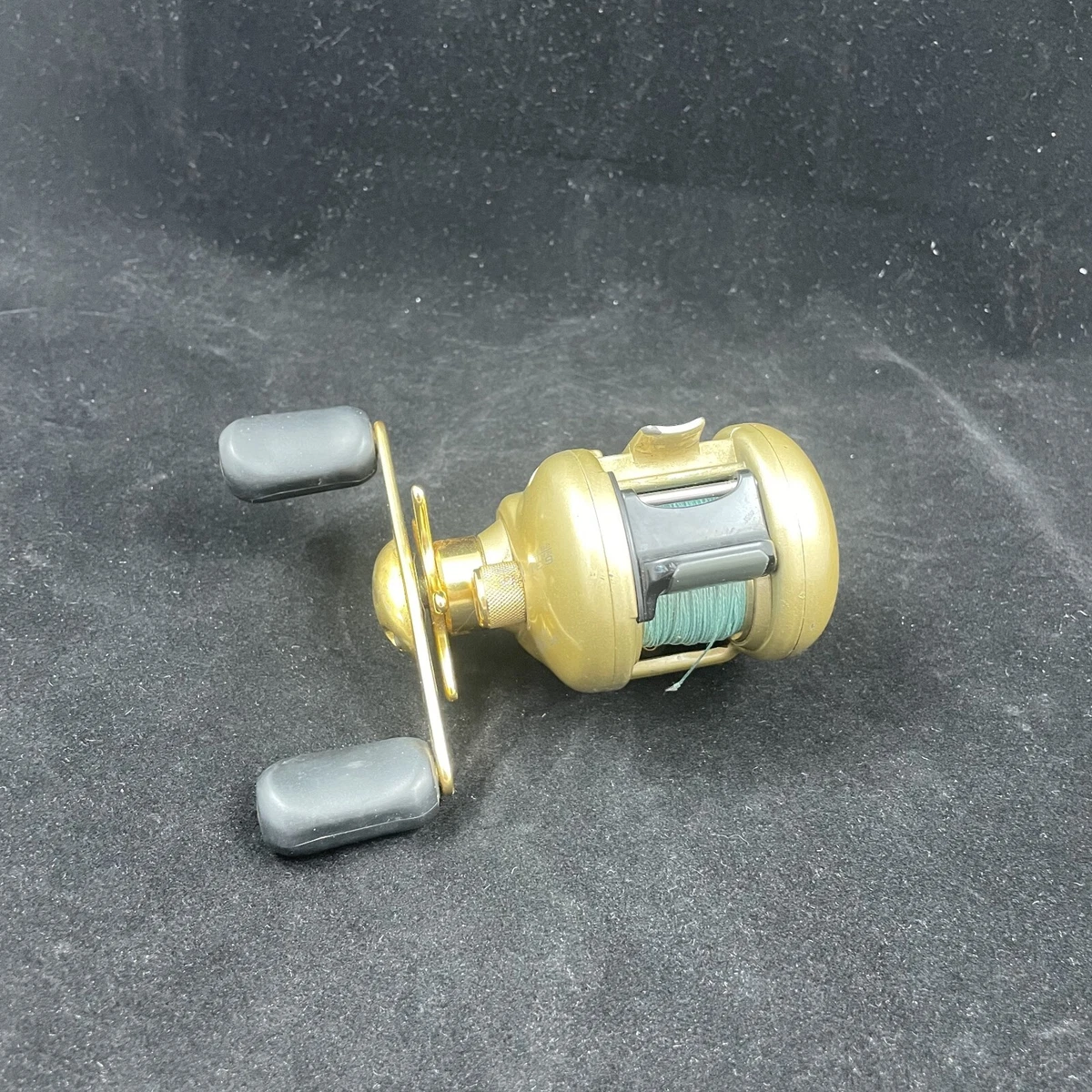 bass lures cheap Bundle Color:Black Emerald 13 Veritas® Frog Casting Rod have for any anglers