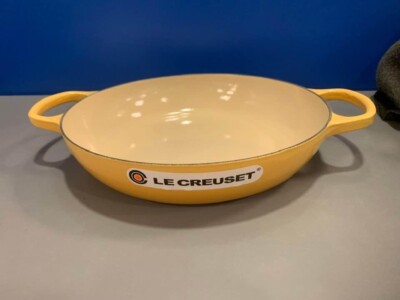 New LE CREUSET SIGNATURE Braiser 3.5 Qt. Yellow Nectar Color