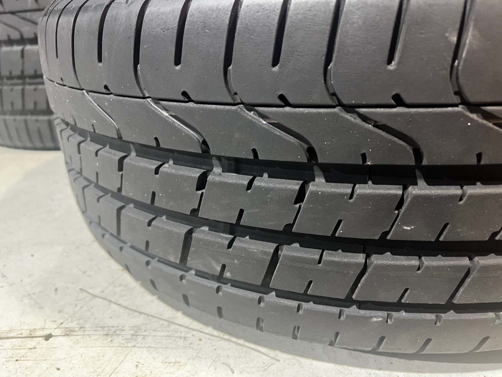 2009 Audi R8 OEM Factory Polished Wheels with Excellent Tires. Mint Condition!