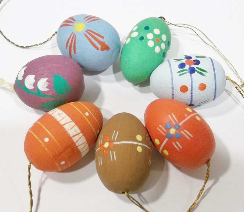 Erzgebirge Germany Easter Egg Wood Wooden Hand Painted Small Vintage Ornaments