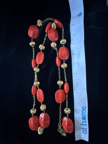 JOAN RIVERS GOLD-TONE LANTERN BEAD LIPSTICK RED LUCITE STATION NECKLACE 47”-51” - Picture 8 of 8