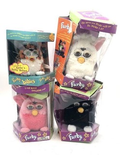Furby and Furby Babies Tiger Electronics Lot 4 Figures 1998 1999 Vintage