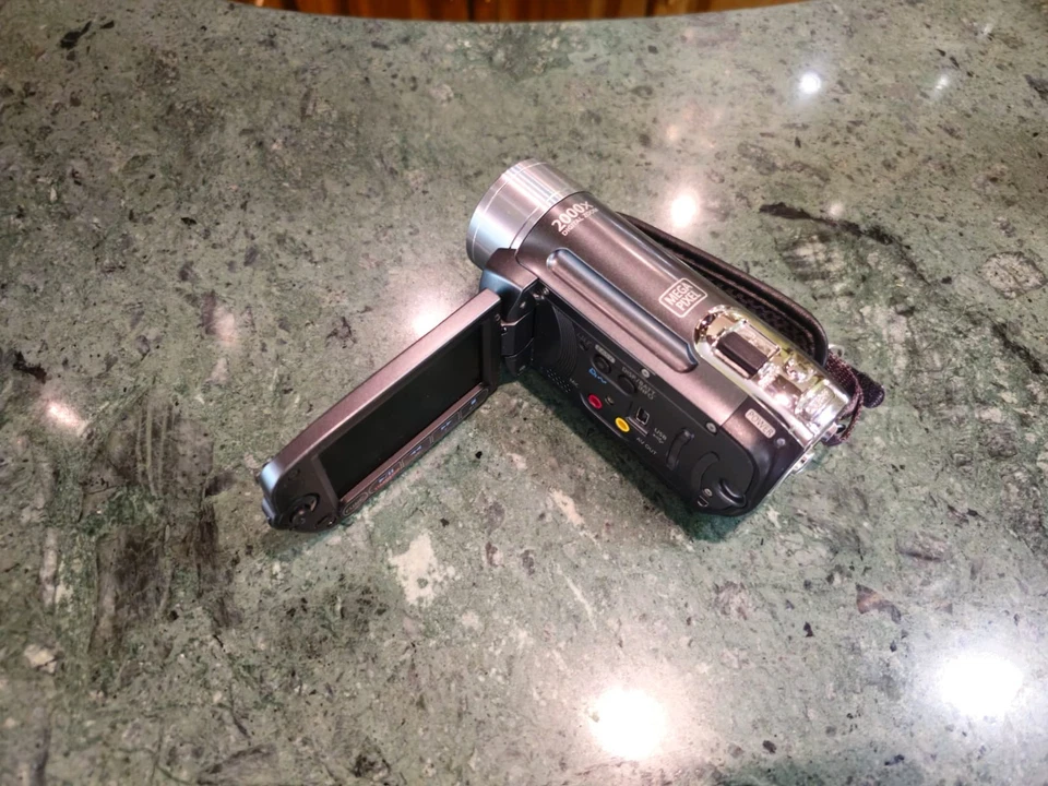 Vintage Handheld Video Camera Canon FS11 perfect condition selling gift - Image 3 of 4