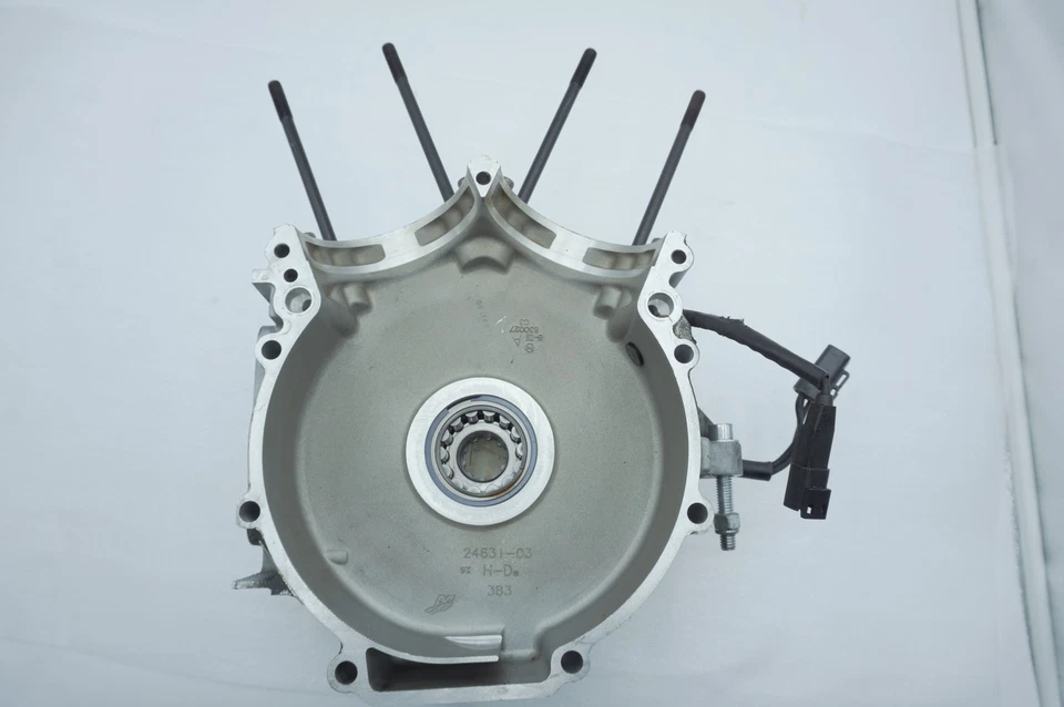 2004 Harley Dyna FXD Super Glide OEM Crankcase Shaft Engine Motor Cover 24631-03 - Image 2 of 4