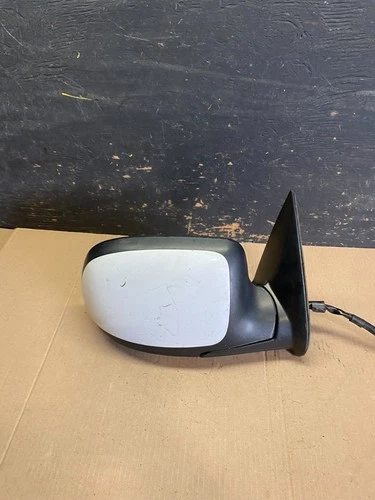 2003-2006 Chevrolet Tahoe Suburban Right Passenger Turn Door Mirror OEM S9749 DG