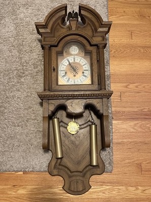 Vintage TEMPUS FUGIT PARAGON FASHION WALL CLOCK (1970 s)