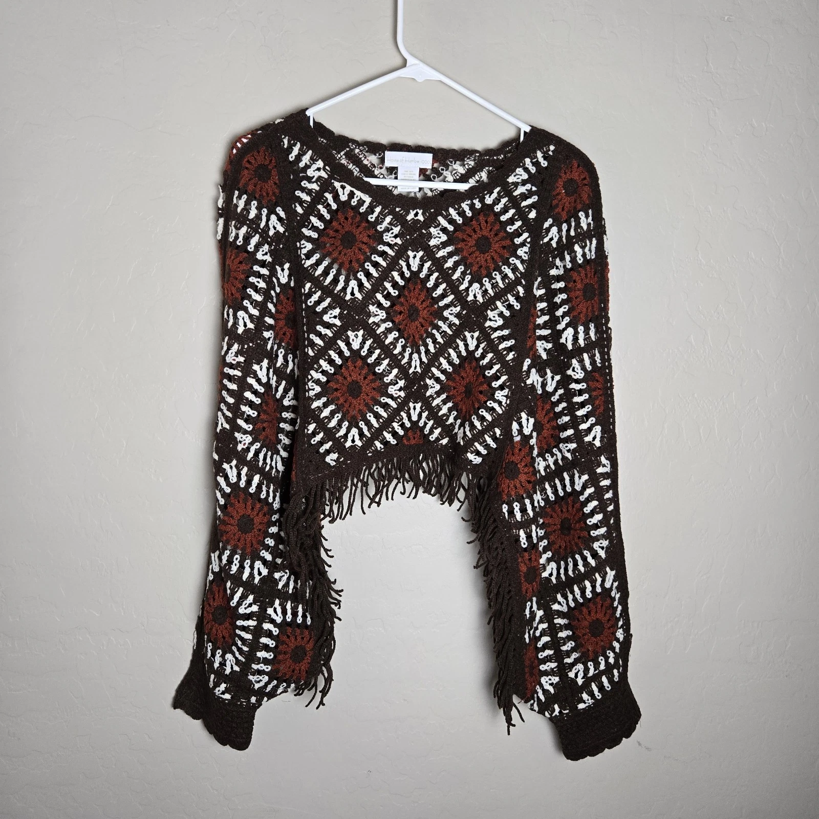 House of Harlow 1960 Crochet Crop Poncho Fringe One Size Brown Granny Square