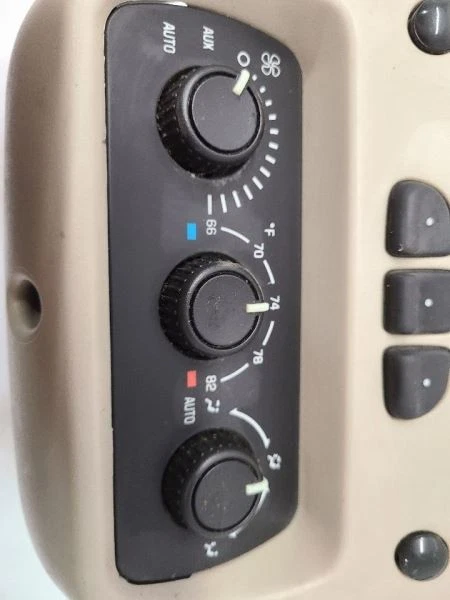 Cadillac Escalade 2003-06 consola techo delantero con sistema de comunicación Opt UE1 Foto 3 de 4