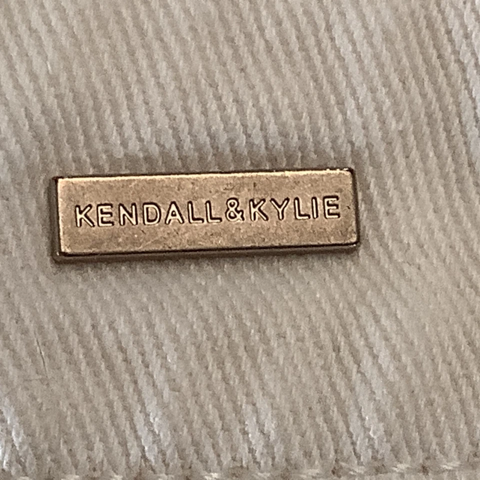 Pantalones Cortos Vaqueros KENDALL KYLIE Blancos Talla 26 Cremallera Botón Cortes Playa Verano Foto 4 de 4