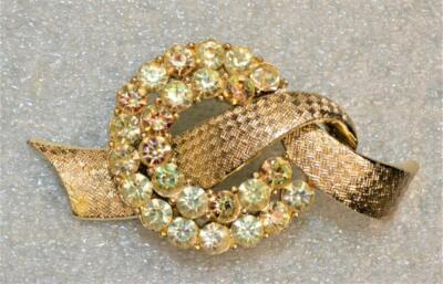 Vintage 50er Jahre Signierte CORO PEGASUS Goldton AB Strass Runde Brosche