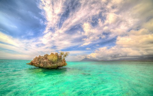 Landscape nature rocks island sea turquoise water Custom Gaming Mat Desk - 第 1/1 張圖片