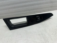 T0645 13-16 Ford Fusion Rear RH  DS73-14A567-B Trim Panel with Window Switch OEM