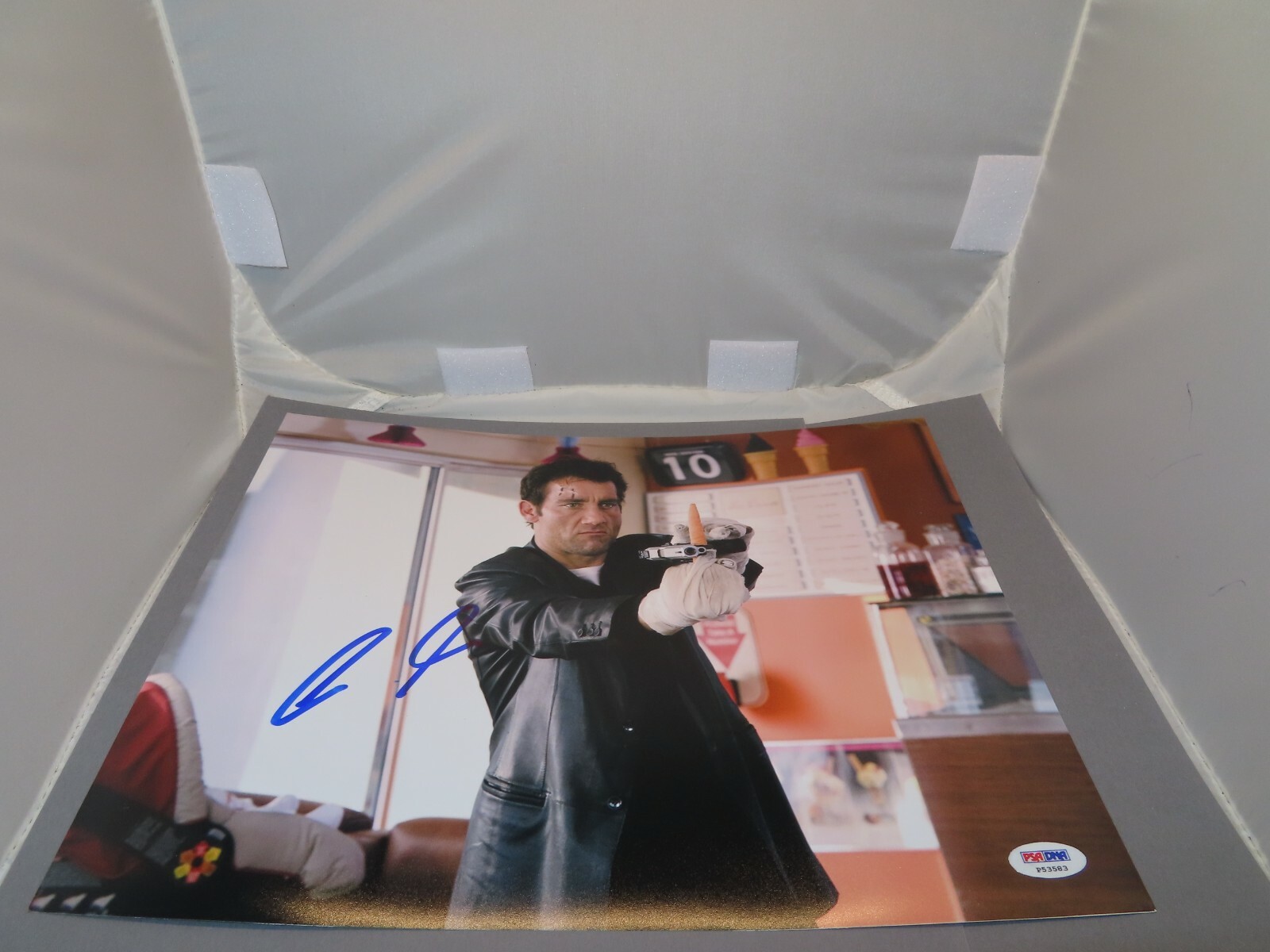 Picture 2 of 4