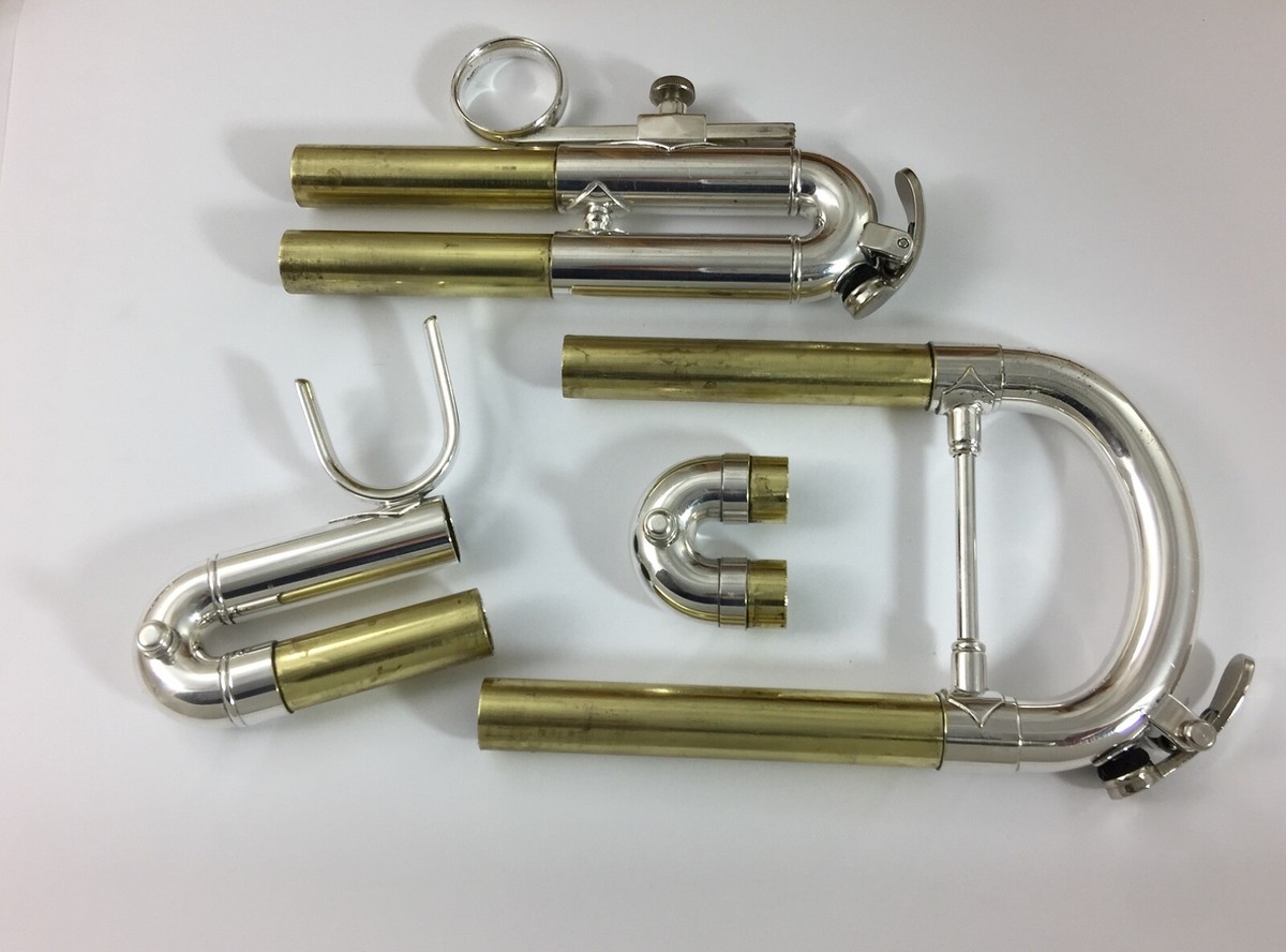 Trumpet BACH TR 300 factory silver plate, original . Very