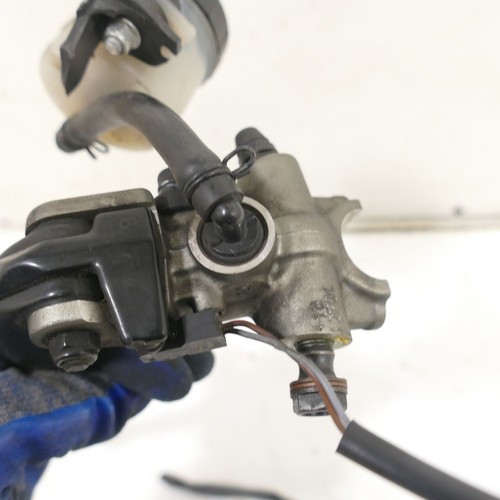 Ducati Multistrada 1200 Front Brake Master Cylinder Brake 73395 - Picture 2 of 9