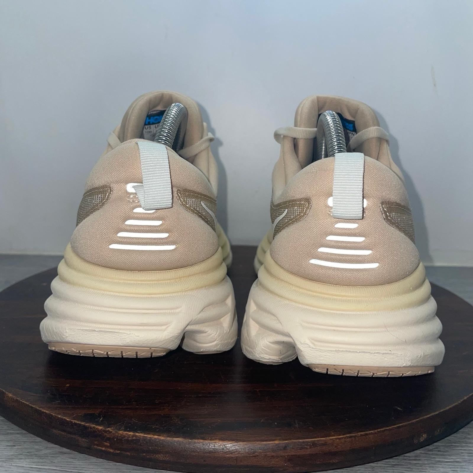 Hoka One One Bondi 8 Shifting Sand Eggnog Sneaker 1127952-SSEG Women’s Size 10 B thumbnail 4