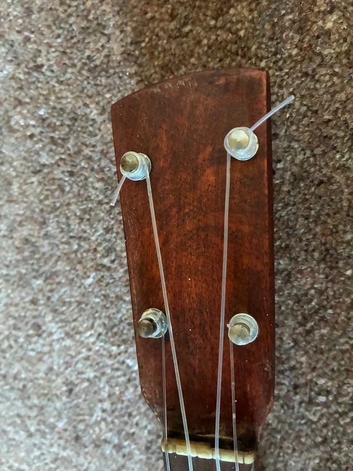 Vintage Banjo ukulele in good playing conditioh from ca 1920 - Image 2 of 4