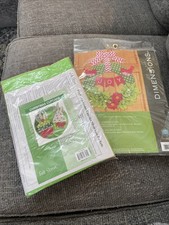 2 Felt Holidays Craft Kits Dimensions Joy Wreath Felt Street Cupcake Pockets