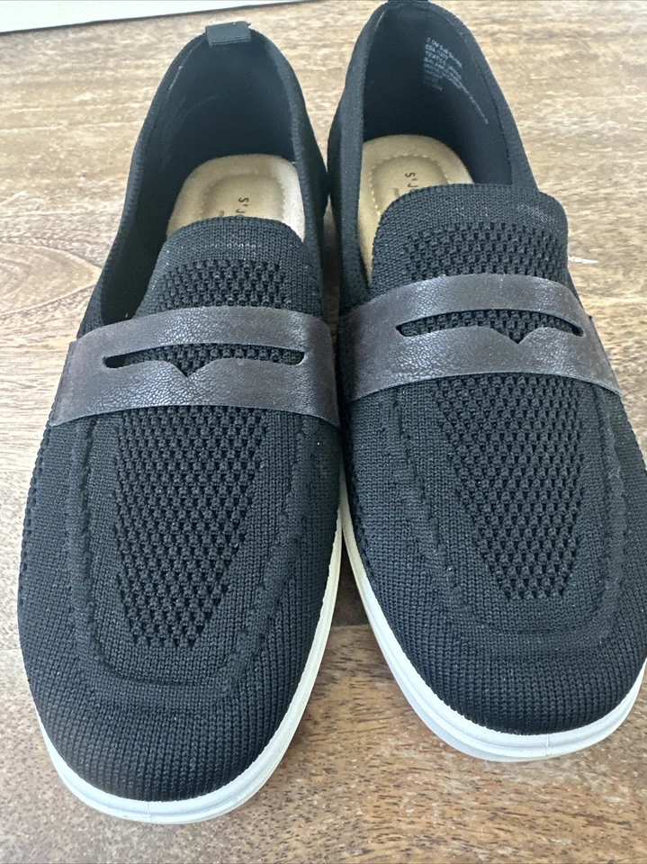 Mocasines cómodos St. John’s Bay SJB Blare de espuma viscoelástica negros 7,5 M precio de venta sugerido por el fabricante 60 USD Foto 4 de 4
