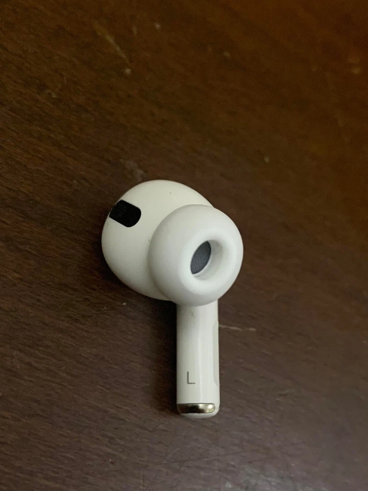 Apple AirPods Pro -White - Image 2 of 4