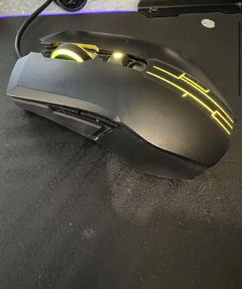 Cooler Master Devastator Gaming Mouse - Image 3 of 4