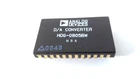 Analog Devices HDG-0805BW Ceramic Chip D/A Converter 24 Pin DIP Gold Plated