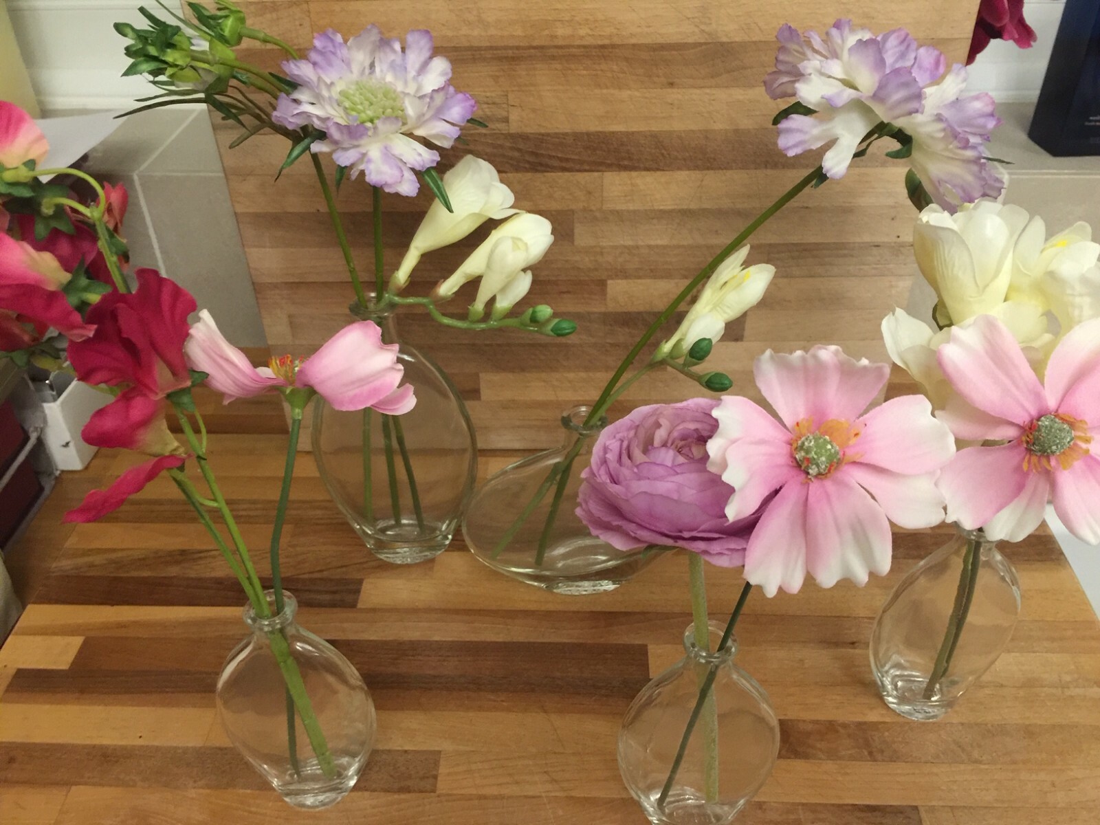 Peony Qvc Set Of 5 Oval Miniture Vase & Artificial Flowers set new eBay