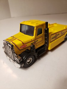peterbilt toy trucks and trailers