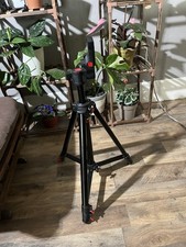 Vivitar Professional Tripod
