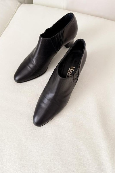Women Max Mara Ankle Boots Black Leather 38