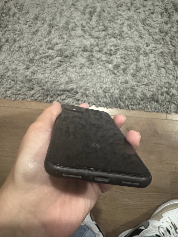 FULLY WORKING W CRACKED SCREEN Google Pixel 4 64GB Unlocked - Image 4 of 4