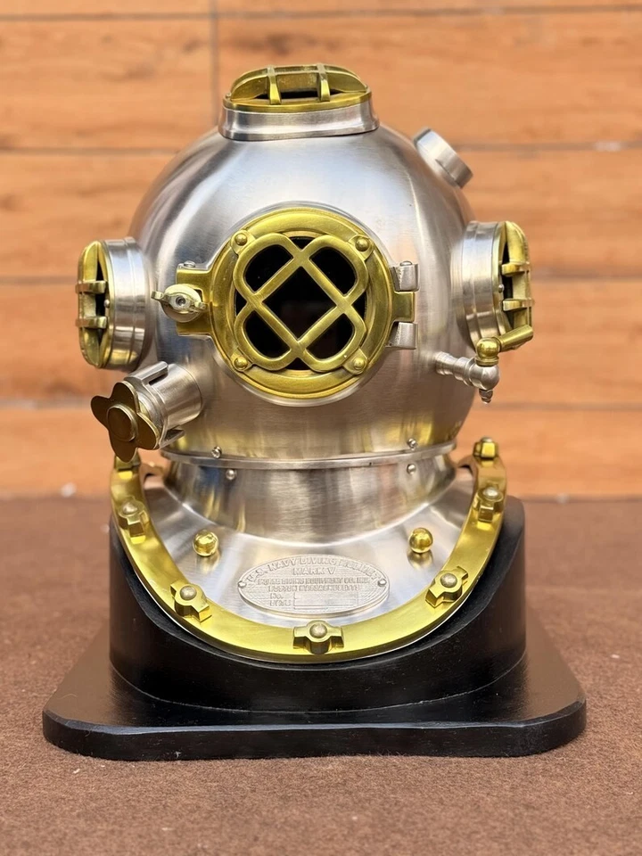 Casco de Buceo Boston - Buceador De Colección Marina de Mar Profundo Coleccionable Foto 2 de 4