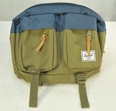 Herschel Supply Co. Eighteen Waist Hip Crossbody Bag Green & Navy Never USed