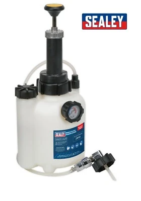 Sealey Brake And Clutch Bleeder Vacuum Type 2.5L Fluid Bleeding Kit VS820 - Image 1 of 3