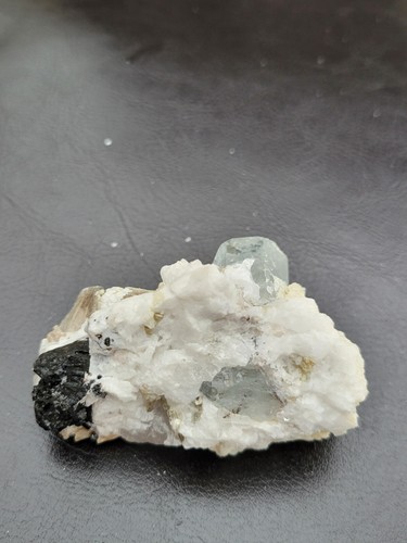 72g Aquamarine and Mica Cluster - Picture 7 of 7